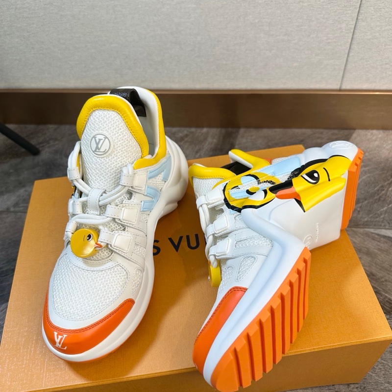 全新 LV 路易威登聯名限量款小黃鴨卡通拼色運動鞋36碼-1