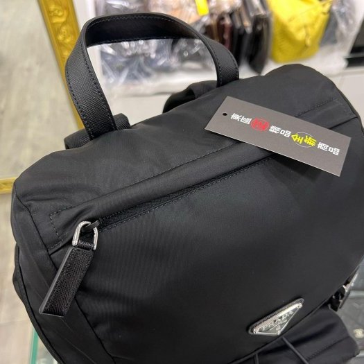 東區正精品㊣PRADA 2VZ135 全新黑色尼龍銀三角牌束口前口袋拉鍊口袋大後背包 RZ5833-6