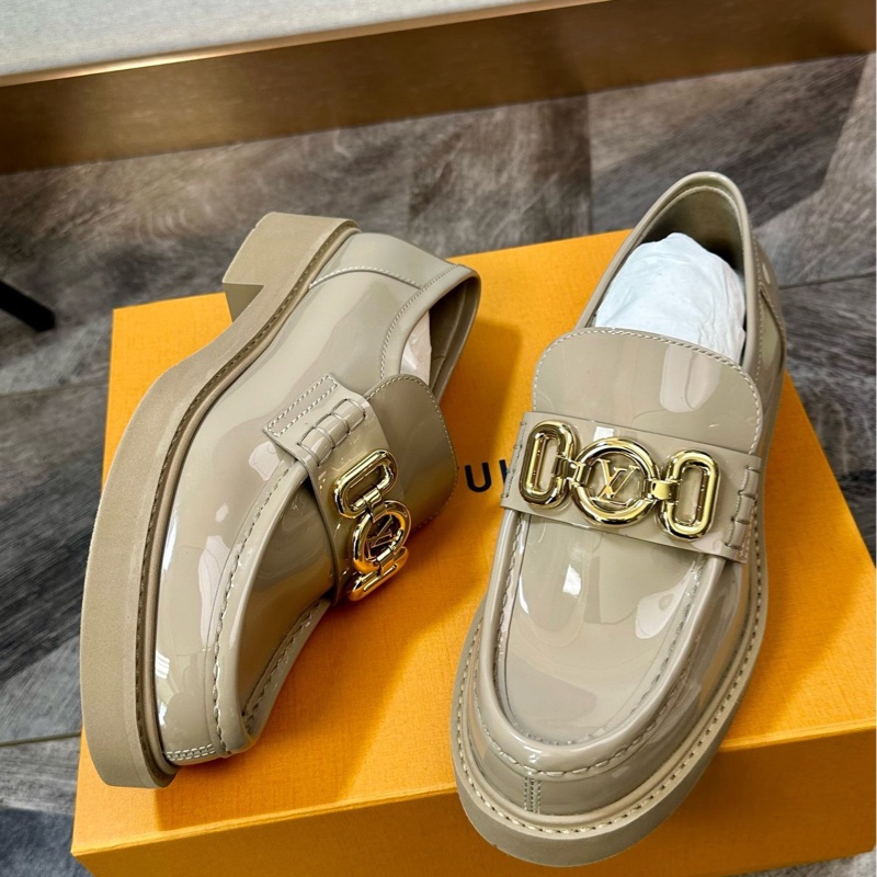 全新 LV 路易威登 Academy 皮革 新款漆皮金扣大logo 37.5碼-2