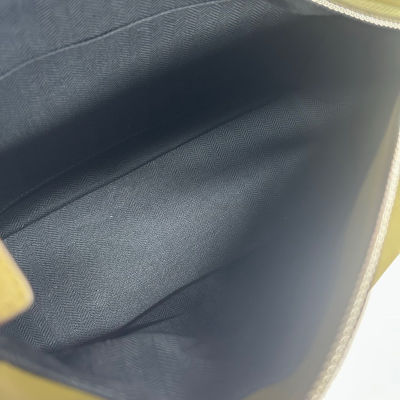 Loewe Puzzle 胸包小號-7