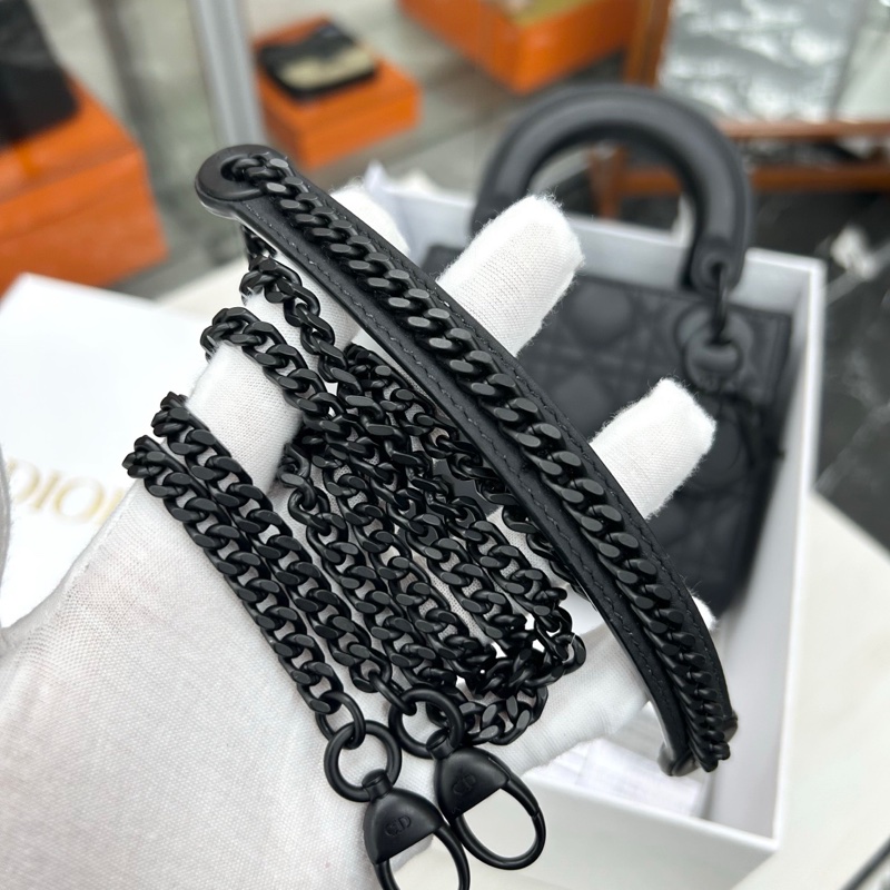 Dior磨砂黑三格戴妃-4