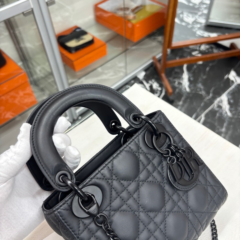 Dior磨砂黑三格戴妃-5