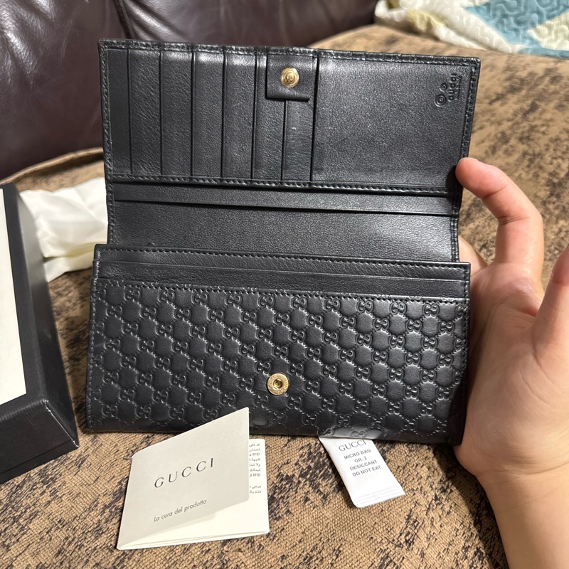 GUCCI經典壓紋長夾-15