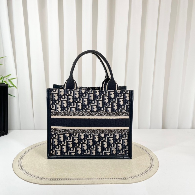 DIOR迪奧  Booktote藍色老花刺繡拼皮托特包手提斜挎包 內裡整潔 容量大 外出日常都適合-1