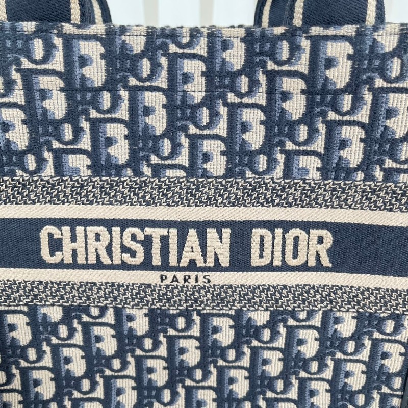 DIOR迪奧  Booktote藍色老花刺繡拼皮托特包手提斜挎包 內裡整潔 容量大 外出日常都適合-4