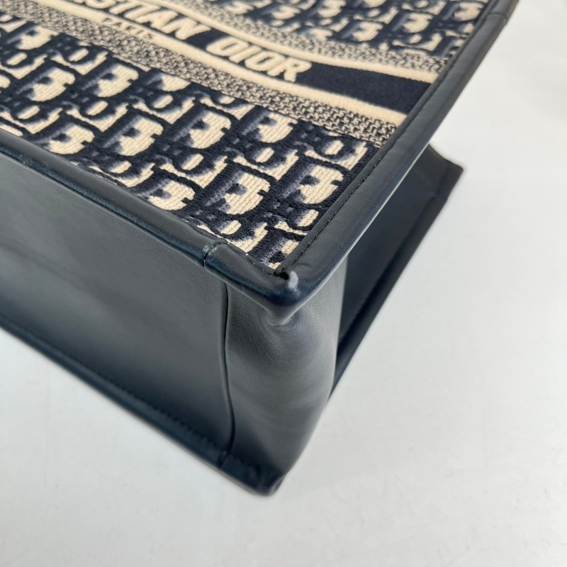 DIOR迪奧  Booktote藍色老花刺繡拼皮托特包手提斜挎包 內裡整潔 容量大 外出日常都適合-11