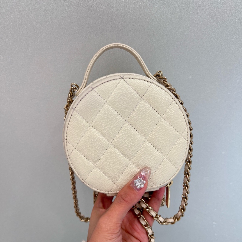 Chanel白色圓餅包 mini-1