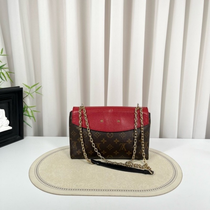 zzz LV路易威登 SAINT PLACIDE 傳奇鏈條包 紅拼老花 紅色內裡 容量剛好 適合日常使用-1