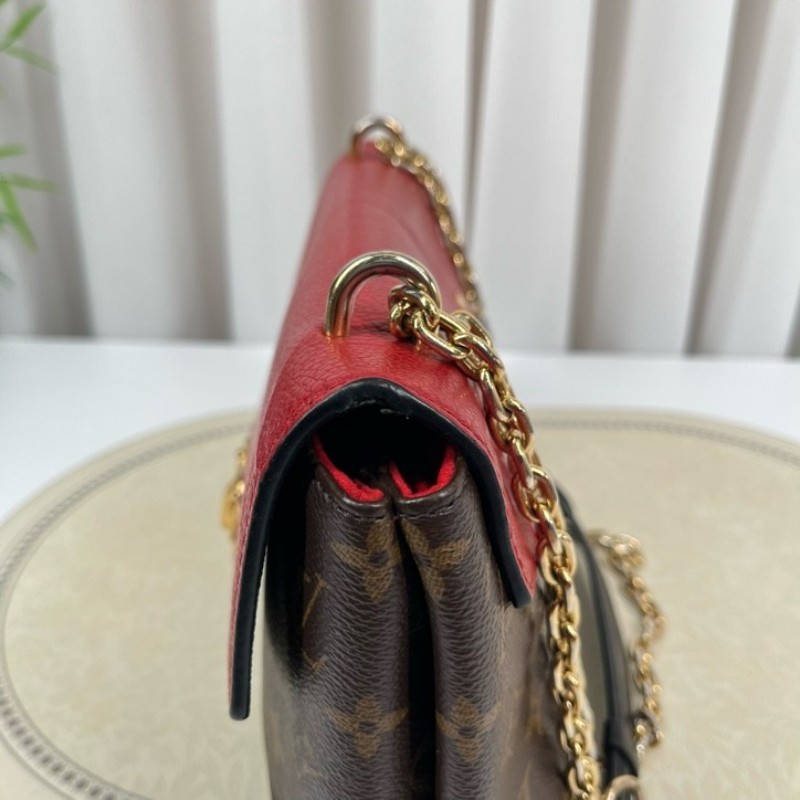 zzz LV路易威登 SAINT PLACIDE 傳奇鏈條包 紅拼老花 紅色內裡 容量剛好 適合日常使用-16