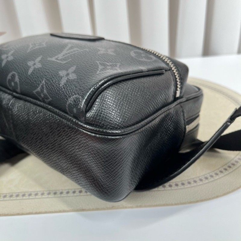 LV路易威登 老花outdoor雙層男包相機包郵差包單肩斜挎包 容量可觀 外出日常都適合-8