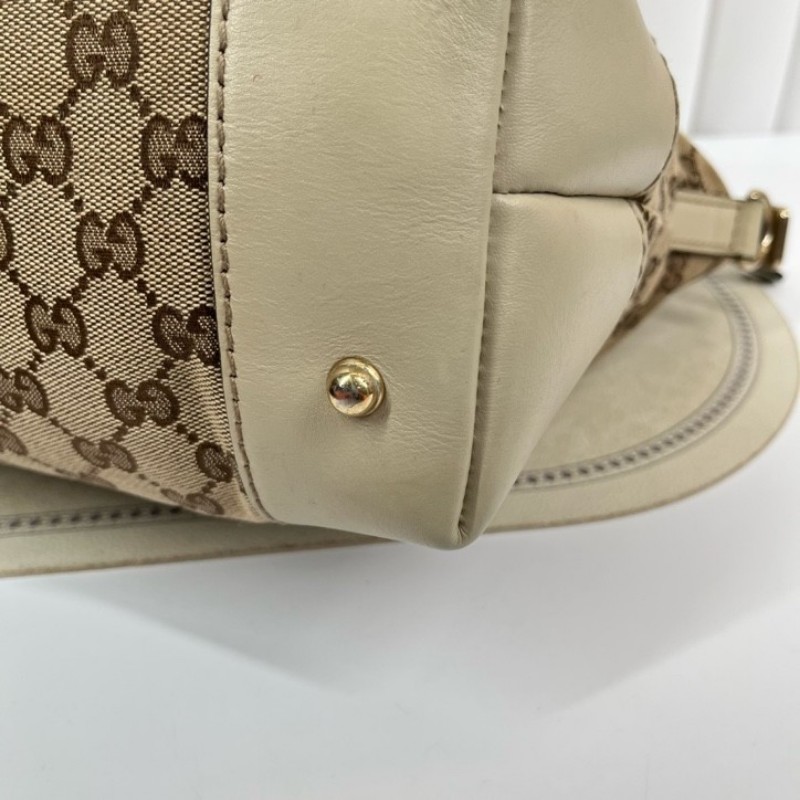 Gucci古馳 白色竹節掛墜手提斜挎單肩包 經典雙G印花圖案 愛心金屬環扣設計 配有可調節肩帶 包身帆布材質 米白色皮質拼接-15