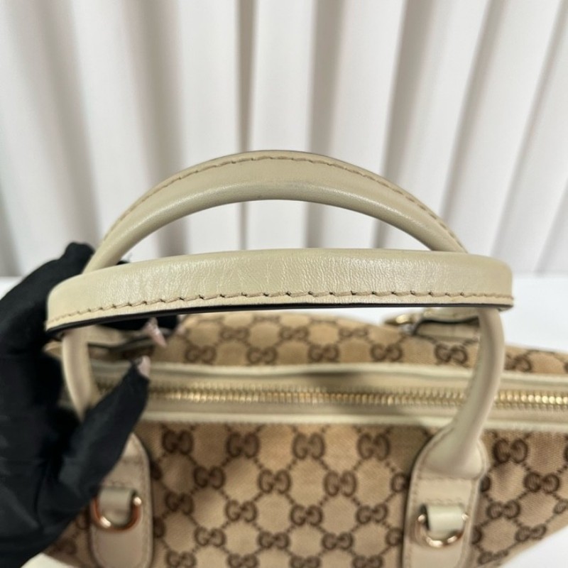 Gucci古馳 白色竹節掛墜手提斜挎單肩包 經典雙G印花圖案 愛心金屬環扣設計 配有可調節肩帶 包身帆布材質 米白色皮質拼接-25