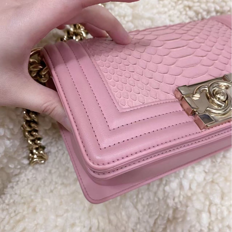 Chanel粉金蛇皮Leboy小號-5