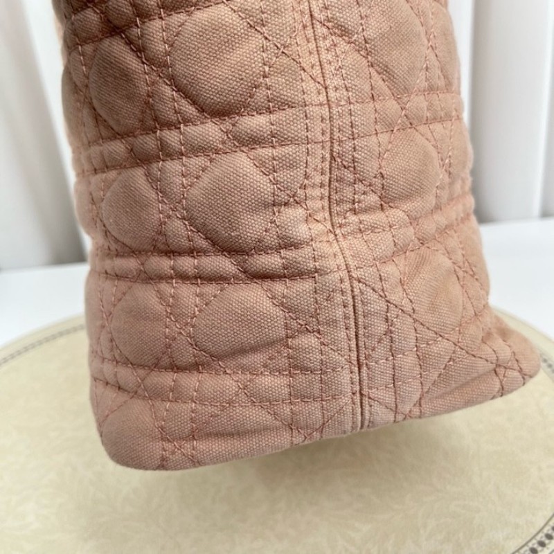 DIOR迪奥 中古粉色戴妃单肩包托特包购物袋 超级粉嫩的一只 包型立挺 容量大 日常出行都适合-14