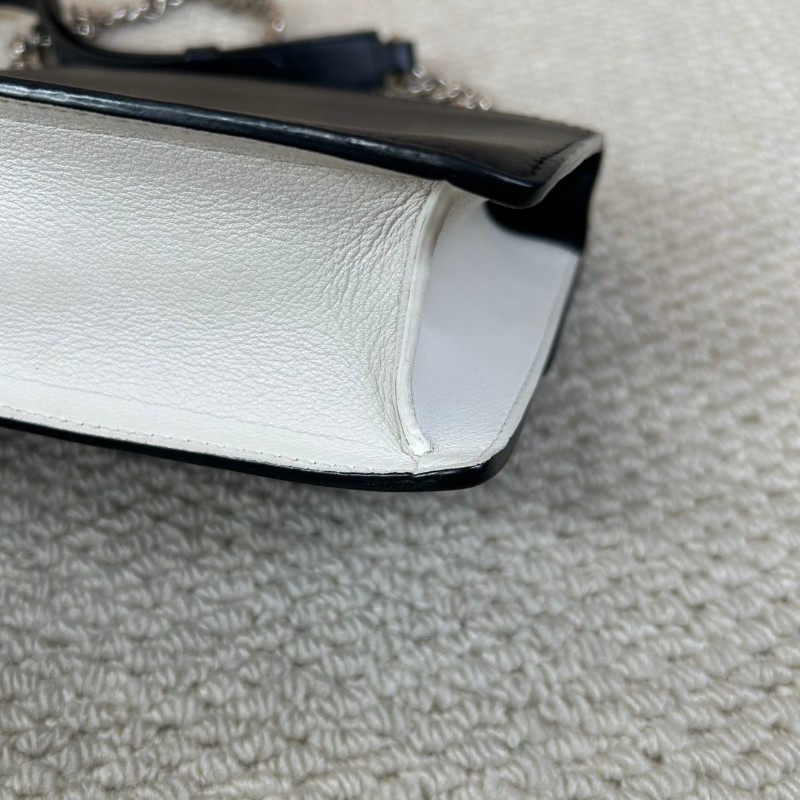 德爾沃黑白拼色鏈條包  可單肩背可斜挎 多種背法 容量日常 優雅與休閒結合-11