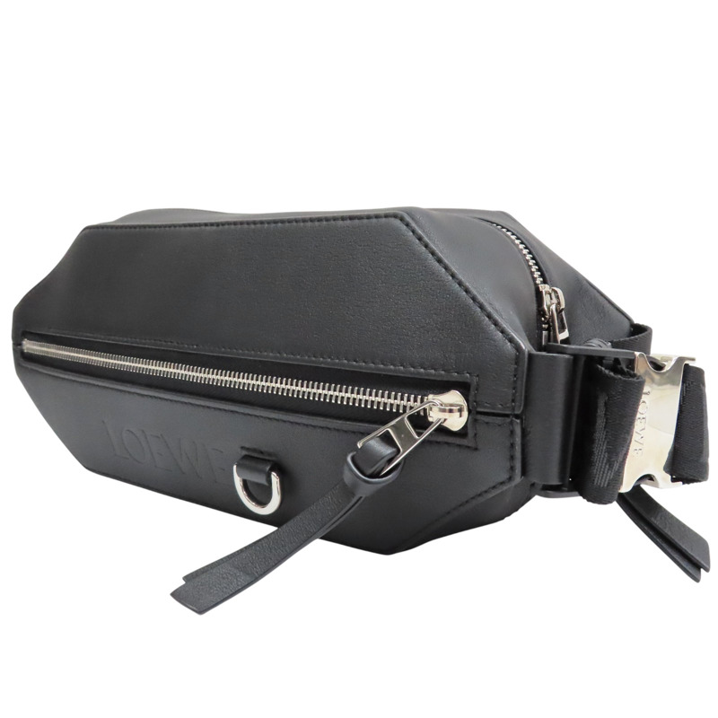 黑色 牛皮 肩背包【LOEWE 羅威】 B777NCNX03-2