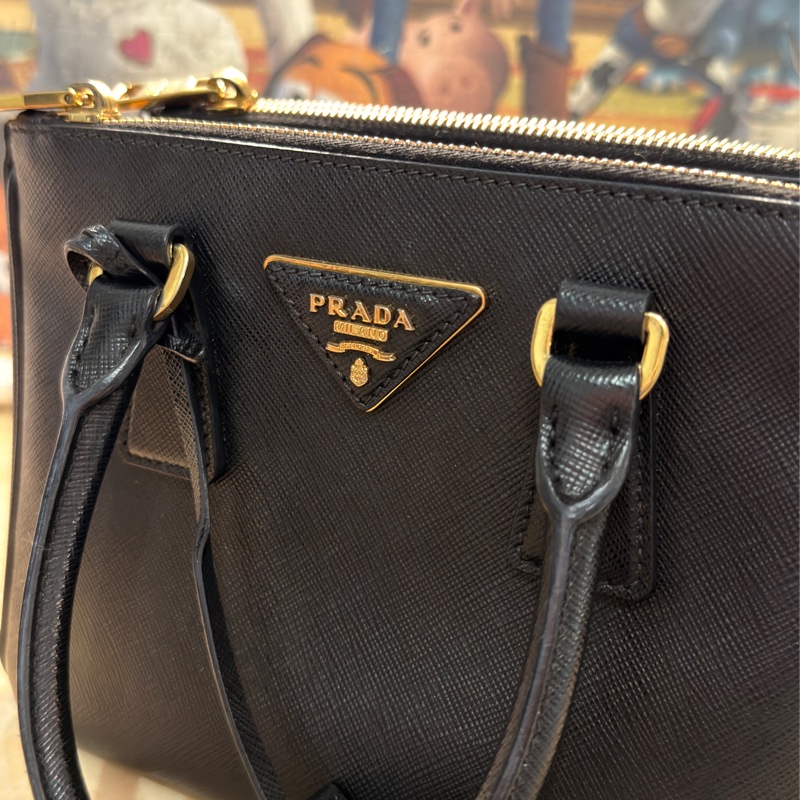Prada Galleria nano 殺手包 （小號）黑金防刮牛皮-17