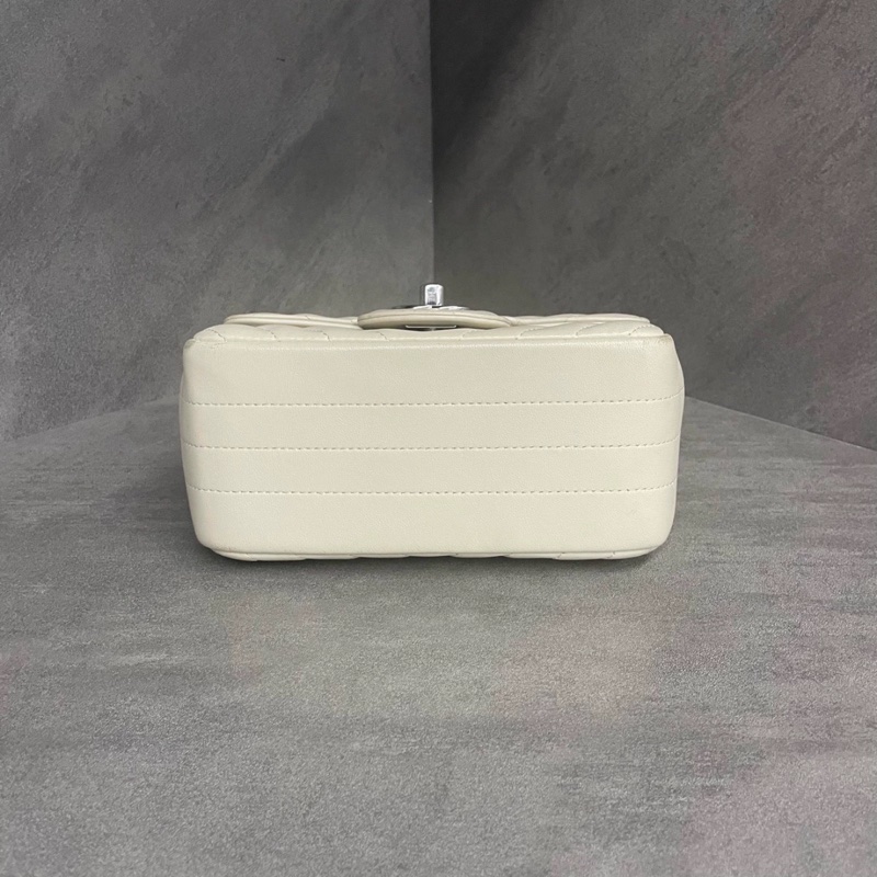 CHANEL MINI SQUARE 17CM FLAG BAG-5