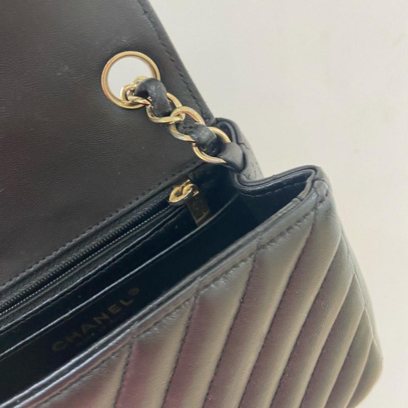 CHANEL MINI SQUARE 17cm 黑金-9
