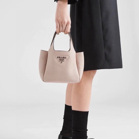 PRADA裸粉色小牛皮 磁吸扣菜籃子水桶包 19*15*10 98新配件塵袋