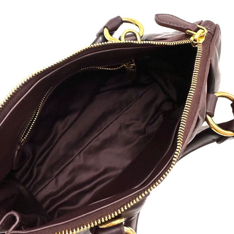 MIUMIU 暗紅色金扣 Joie手提斜背機車包29*21*11 全新閒置配件盒子塵袋-2