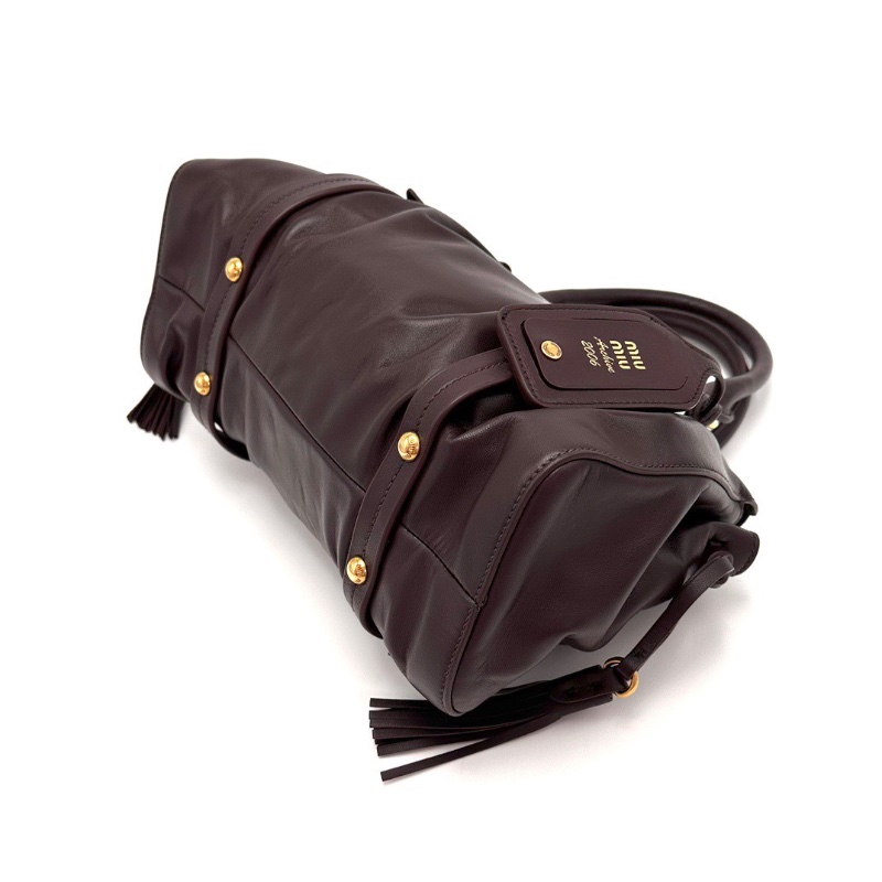 MIUMIU 暗紅色金扣 Joie手提斜背機車包29*21*11 全新閒置配件盒子塵袋-3