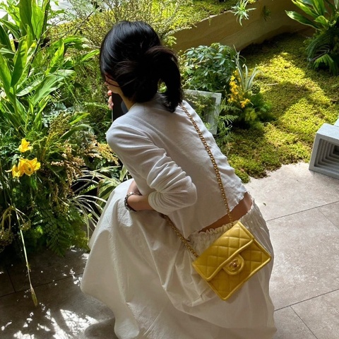 CHANEL 黃色金扣 荔枝牛皮豆腐斜背包18*14*6 98新配件塵袋保卡