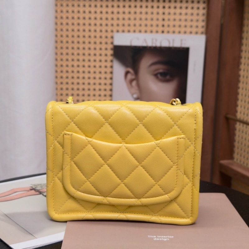 CHANEL 黃色金扣 荔枝牛皮豆腐斜背包18*14*6 98新配件塵袋保卡-6