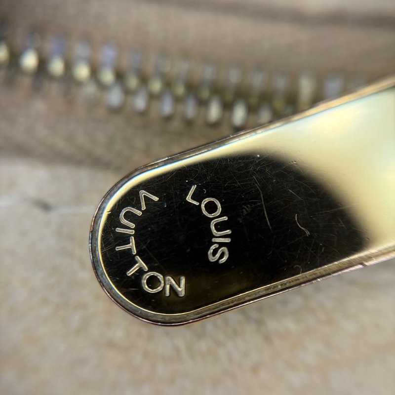 路易威登 Monogram 老花 Artsy 中号手提包-31