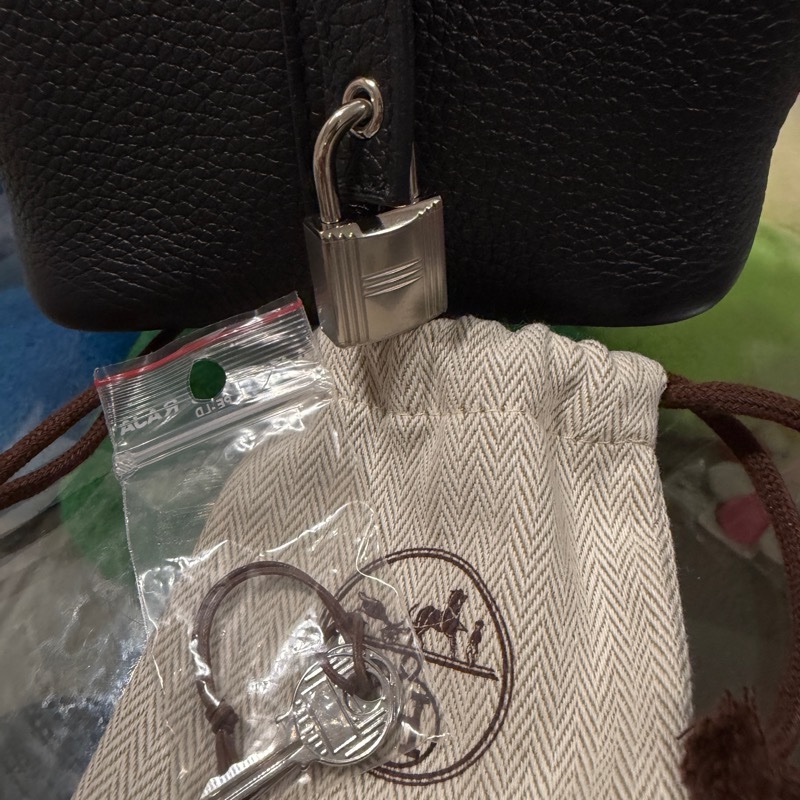 98新原始成色出 Hermes愛馬仕 picotin 菜籃子18黑銀 TC皮 水桶包 Z刻 附件：盒子 塵袋 鎖鑰匙-5