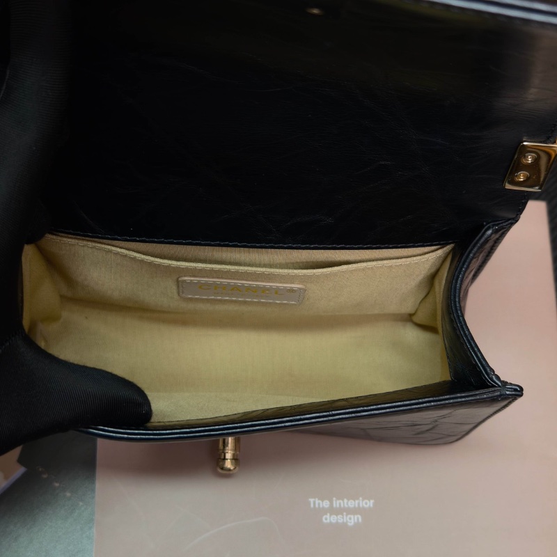 CHANEL限量款黑金leboy小號V紋釘珠手提肩背斜背鏈條包 20*13*6 98新配件塵袋 保卡-2