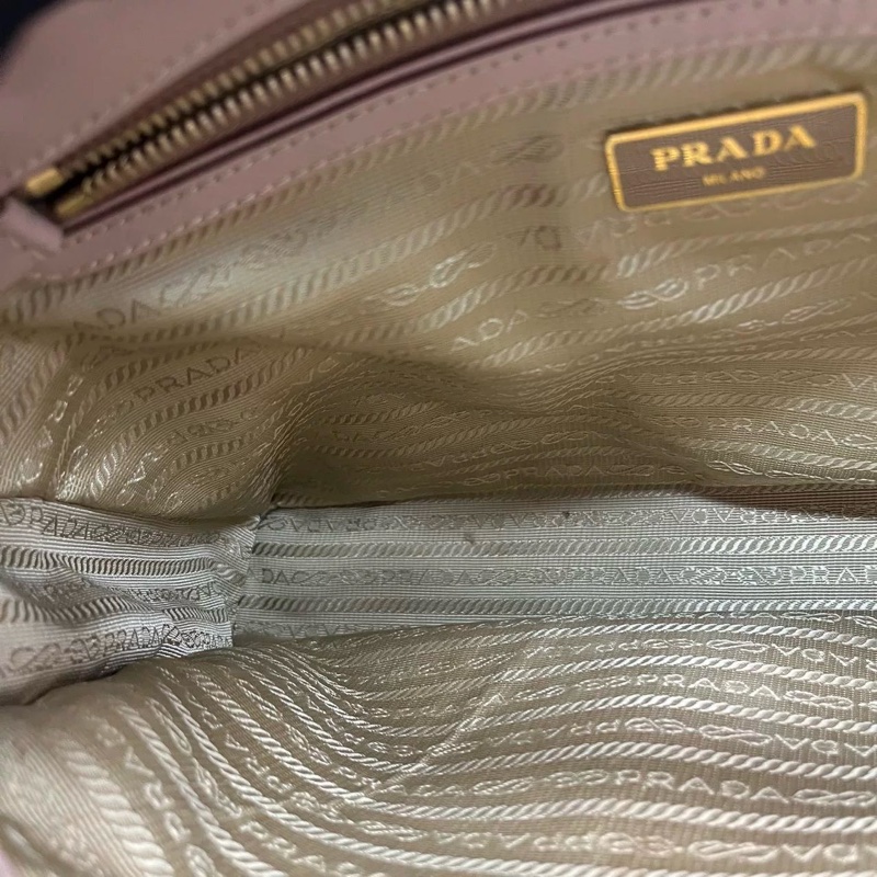 Prada粉色經典殺手包個人閒置出售-11
