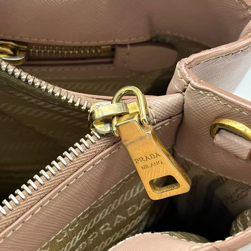Prada粉色經典殺手包個人閒置出售-18