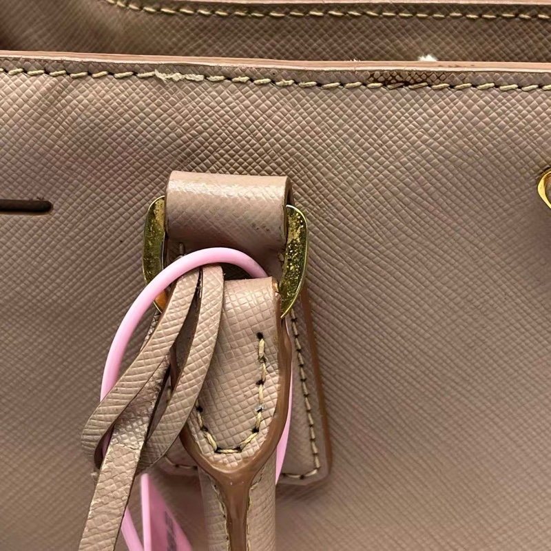 Prada粉色經典殺手包個人閒置出售-32