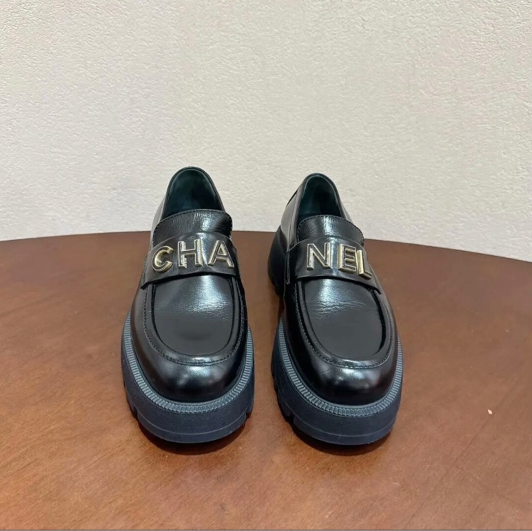 97新 Chanel 黑金字母logo厚底樂福鞋 36碼-8