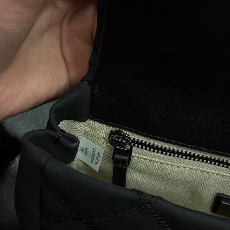 Toryburch黑色logo菱格紋手提斜背兩用-5