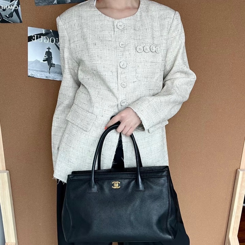 CHANEL黑金牛皮Cerf中號 手提托特包35.5*23*15 98新配件塵袋-0