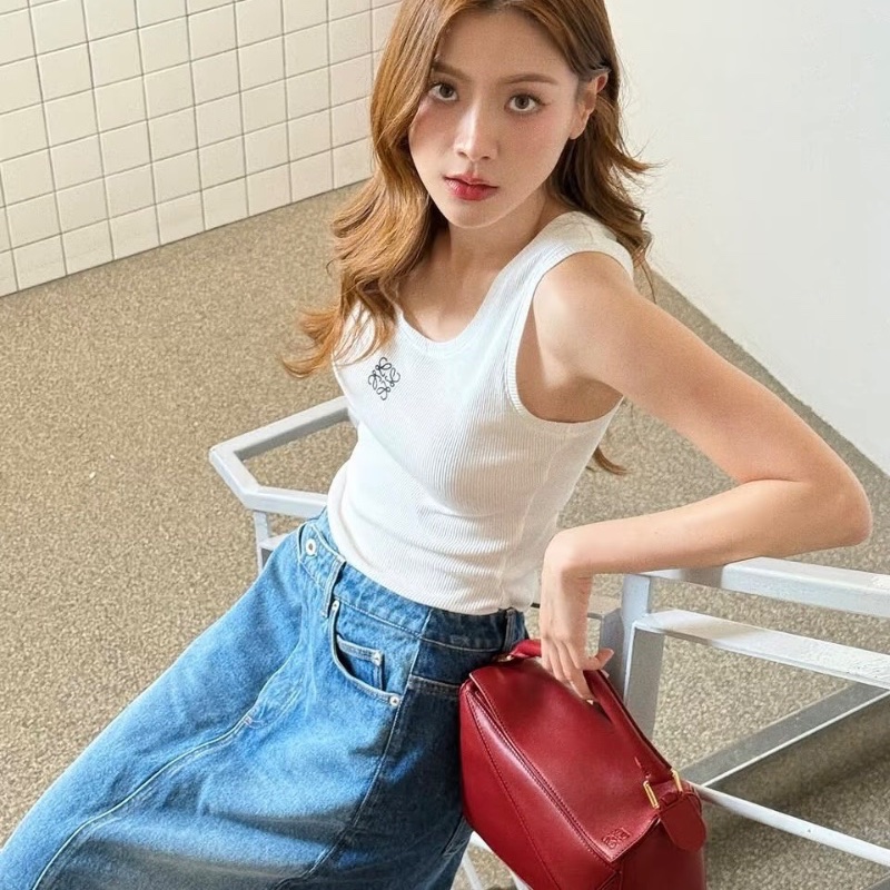 LOEWE 紅色金扣中號拼圖手提肩背斜背包29*19*12 98新配件塵袋-0