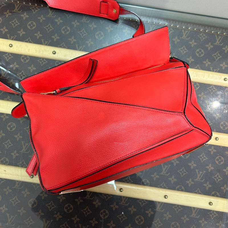 LOEWE 紅色金扣中號拼圖手提肩背斜背包29*19*12 98新配件塵袋-5