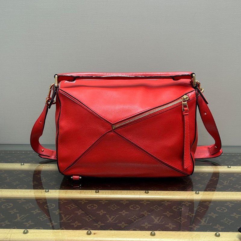 LOEWE 紅色金扣中號拼圖手提肩背斜背包29*19*12 98新配件塵袋-6