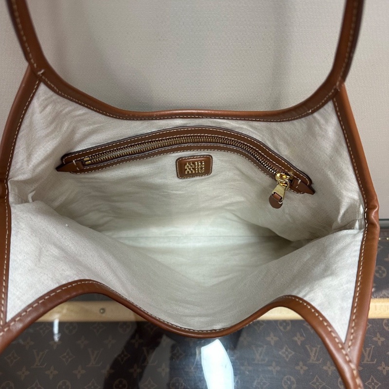 MIUMIU米白色帆布拼皮ivy 手提肩背托特包36*40 全新閒置配件塵袋-2