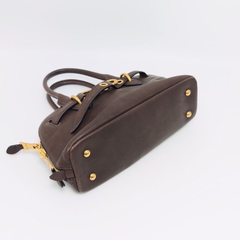 MIUMIUAventureNappa石楠木色金扣皮革手提貝殼包 27*16*10 全新閒置配件塵袋-3