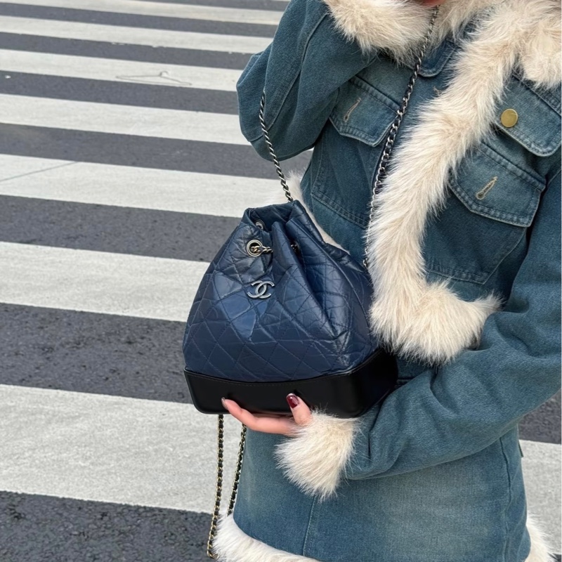 「M.Y精品」 Chanel 小香 流浪包 後背包 深藍配黑 小號-2