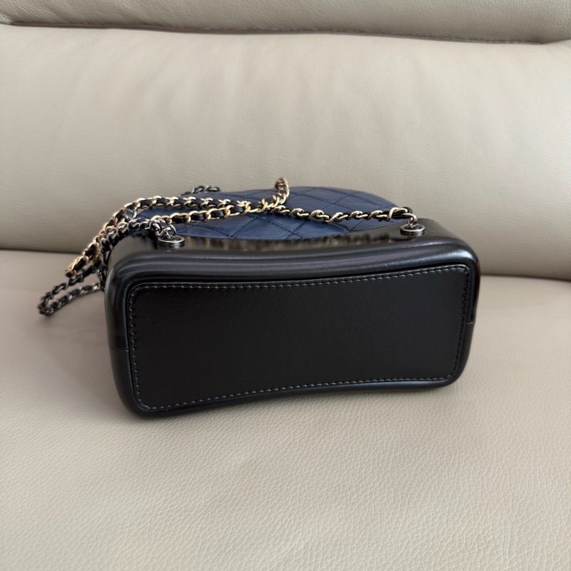 「M.Y精品」 Chanel 小香 流浪包 後背包 深藍配黑 小號-15