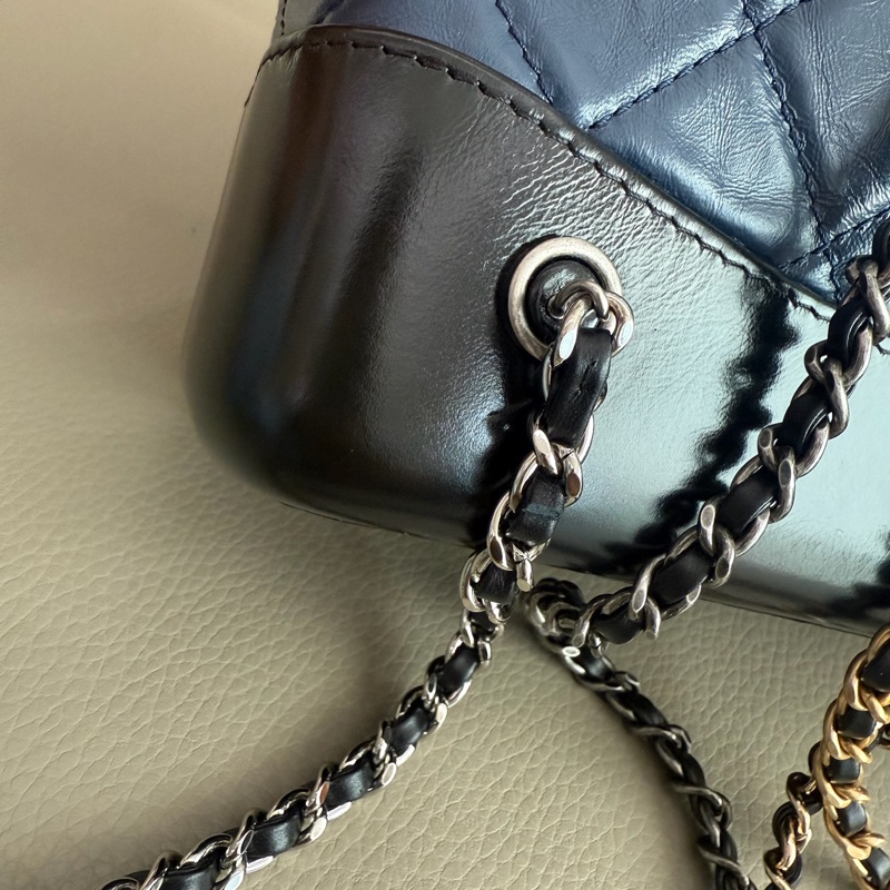 「M.Y精品」 Chanel 小香 流浪包 後背包 深藍配黑 小號-19