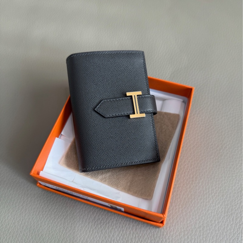 「M.Y精品」馬家 Mini Bearn短夾 錢包 石墨灰 金釦 Madame小牛皮 「K刻」-0