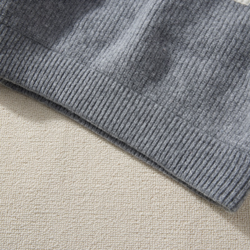 ❤️CELINE 灰色Logo款短連帽毛衣-7