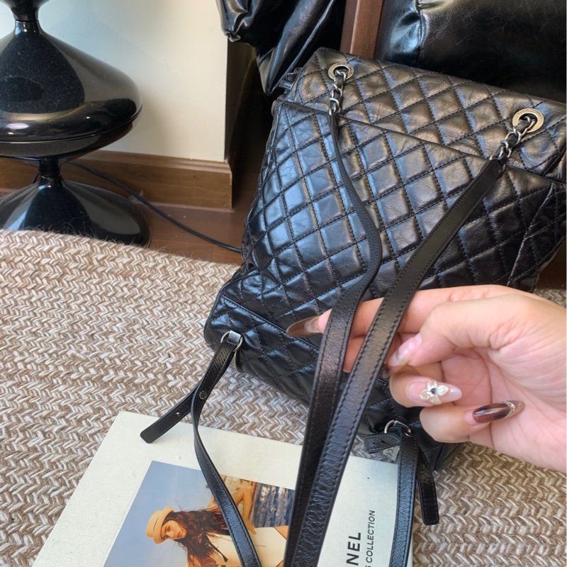 Chanel 香奈兒黑銀油蠟皮薩爾茲堡雙肩包-5