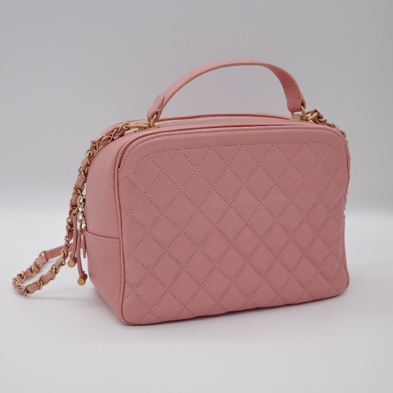 Chanel香奈兒 粉紅色菱格紋 羊皮 中型 兩用化妝包 相機包-3