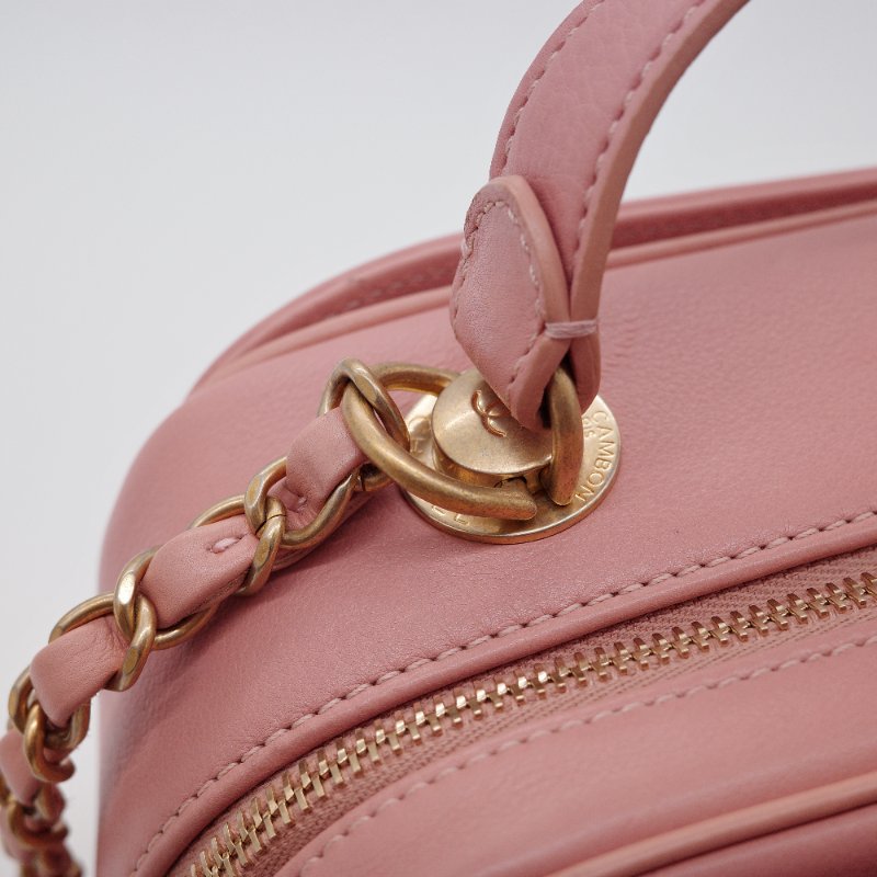 Chanel香奈兒 粉紅色菱格紋 羊皮 中型 兩用化妝包 相機包-8